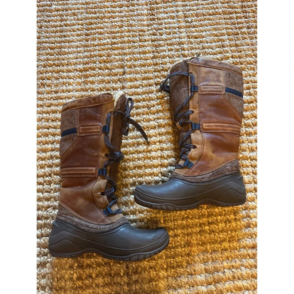 The North Face Women's Winter Snow‎ Boots Insulated Faux Fur Lined Size 6